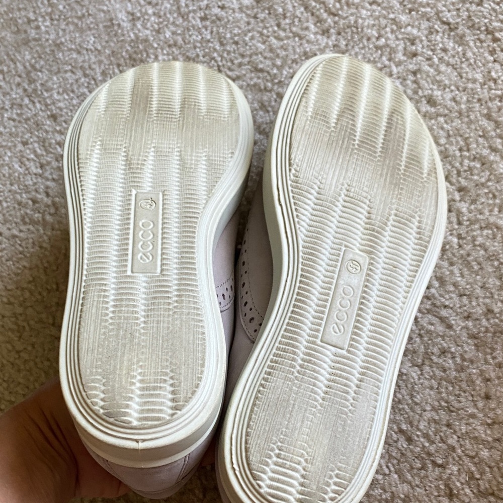 Women's Ecco Tan Lace-Up Shoes - Picture 6 of 7